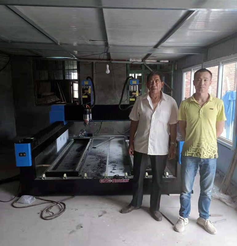 山東煙臺1825重型石材雕刻機(圖1) 山東煙臺1825重型石材雕刻機(圖1)