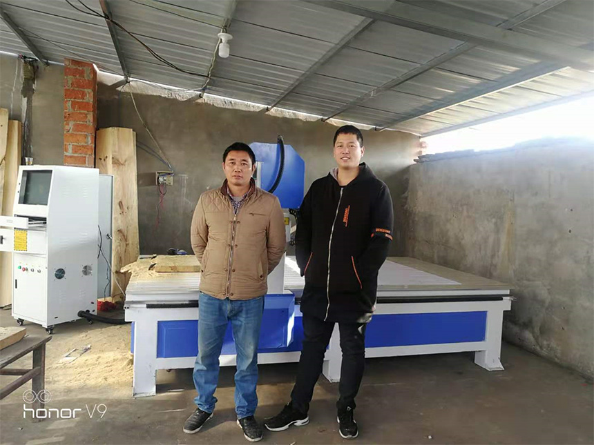 陜西漢中1825木工雕刻機(圖1) 陜西漢中1825木工雕刻機(圖1)