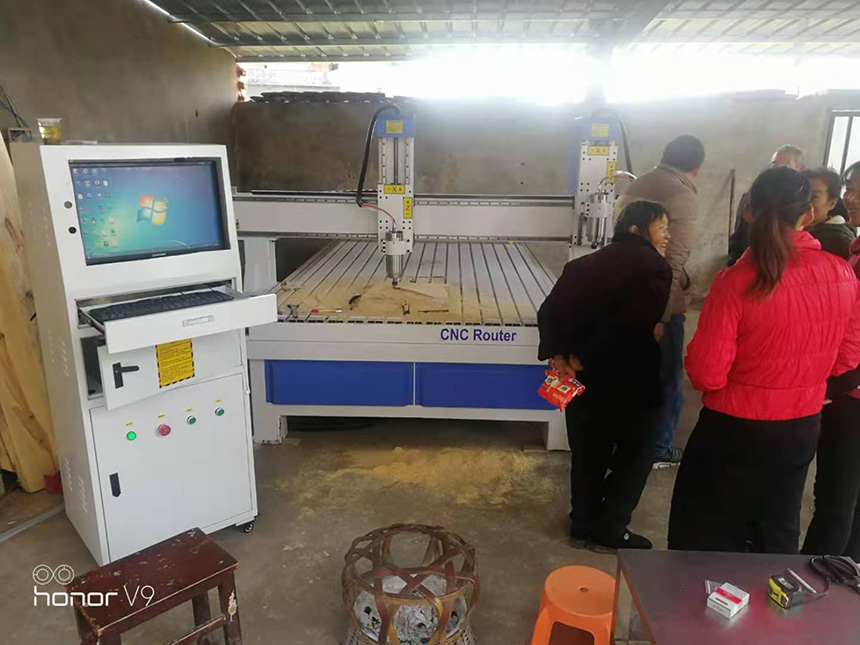 陜西漢中1825木工雕刻機(圖3) 陜西漢中1825木工雕刻機(圖3)