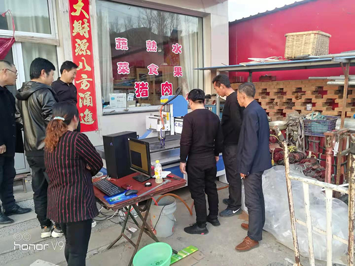 河北張家口9015輕型石材雕刻機(圖3) 河北張家口9015輕型石材雕刻機(圖3)