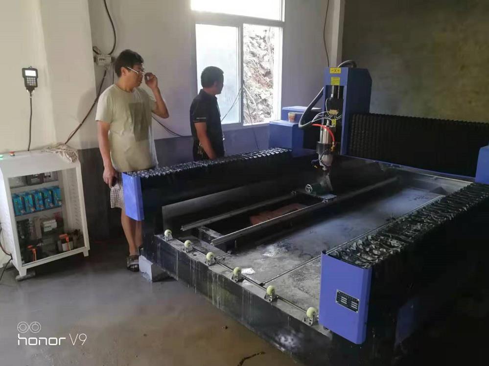 福建1325重型石材雕刻機(圖3) 福建1325重型石材雕刻機(圖3)